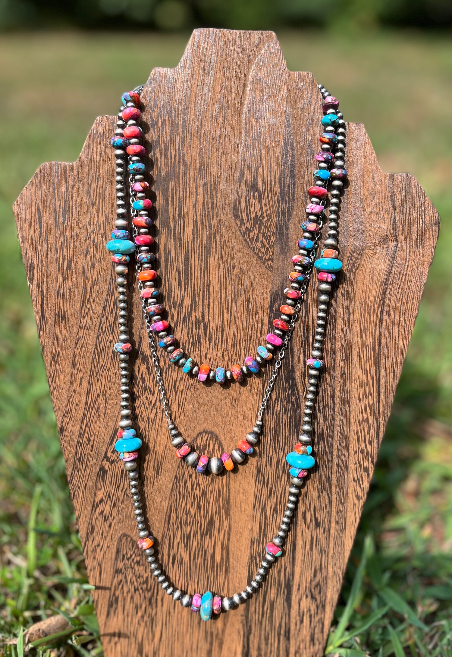 Necklace with Color