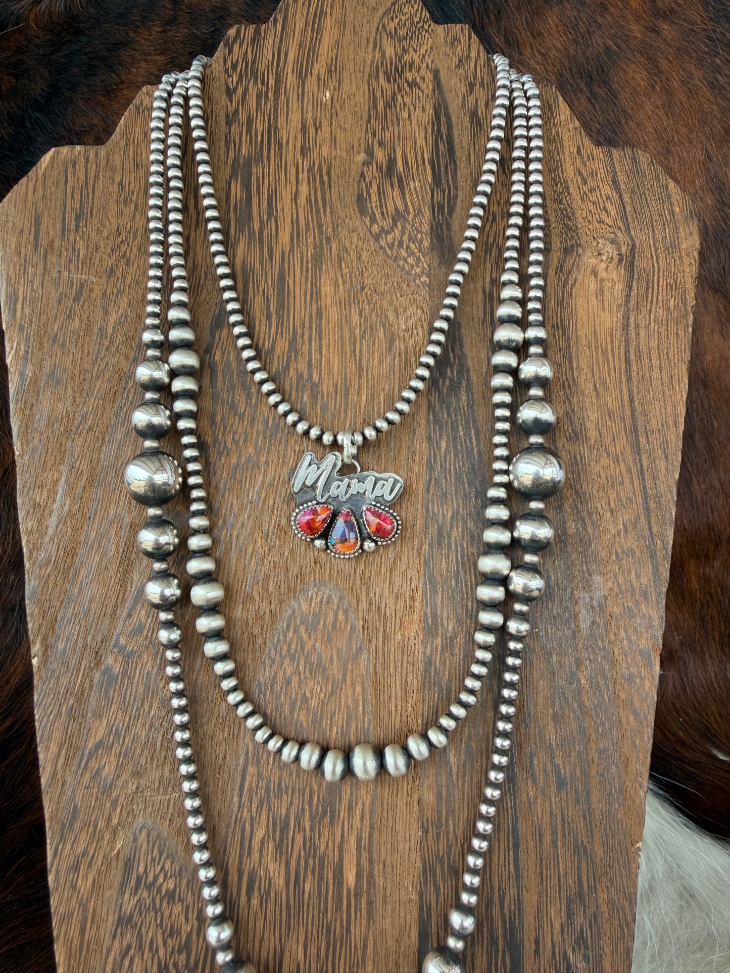 Pink Mama Pendent💗